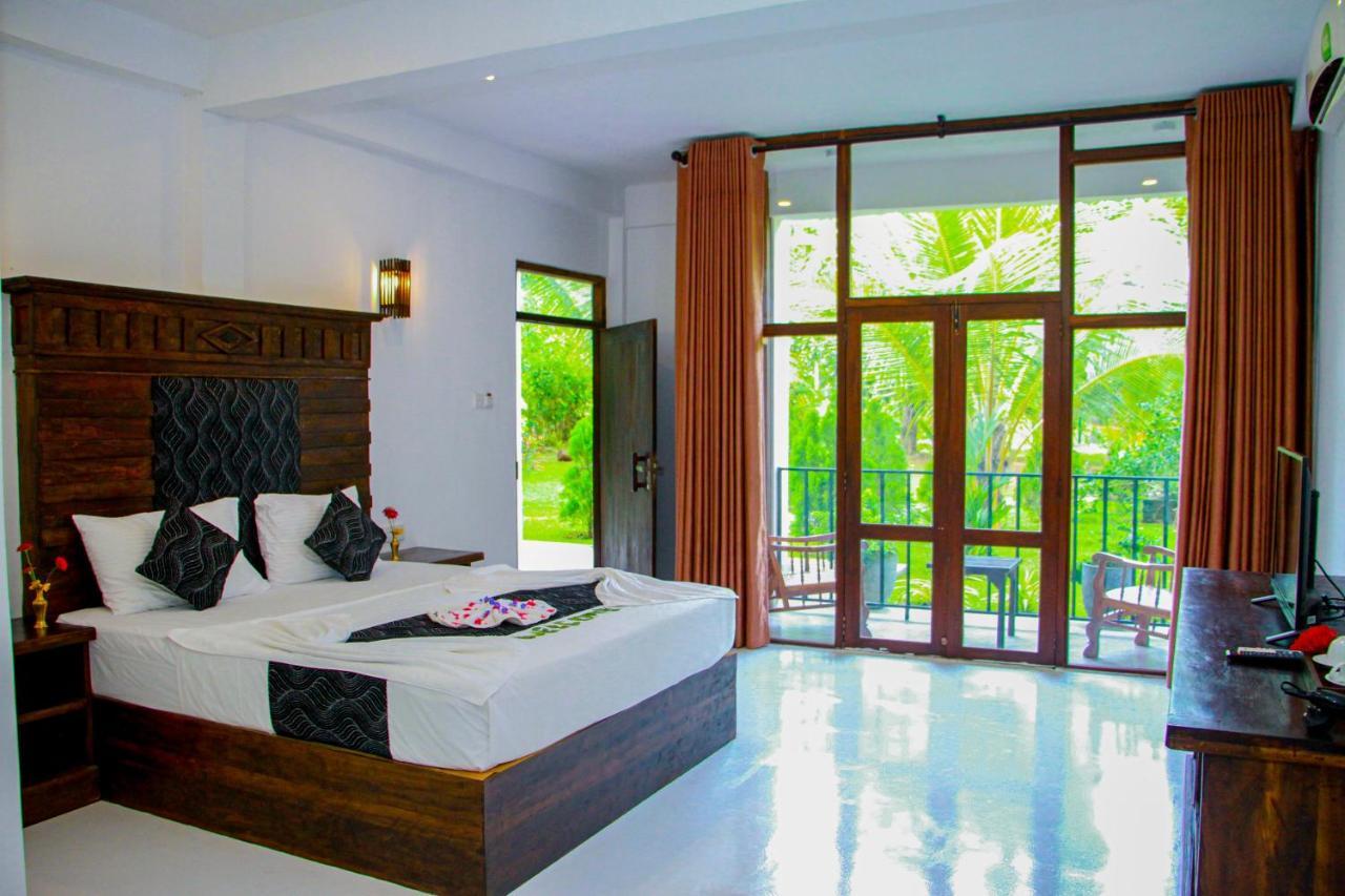 Manike Lodge Habarana Dış mekan fotoğraf